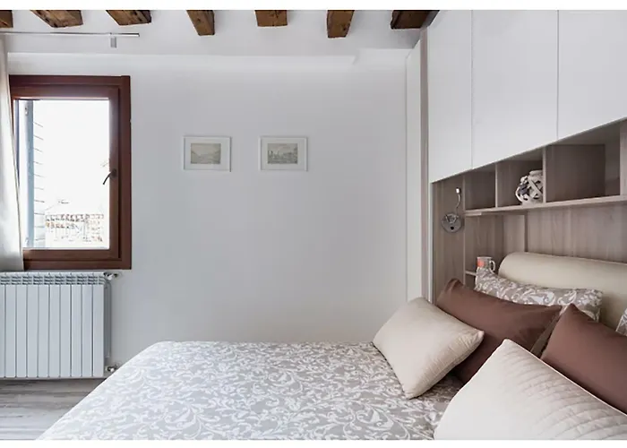 Biennale Family Apartment In Venice